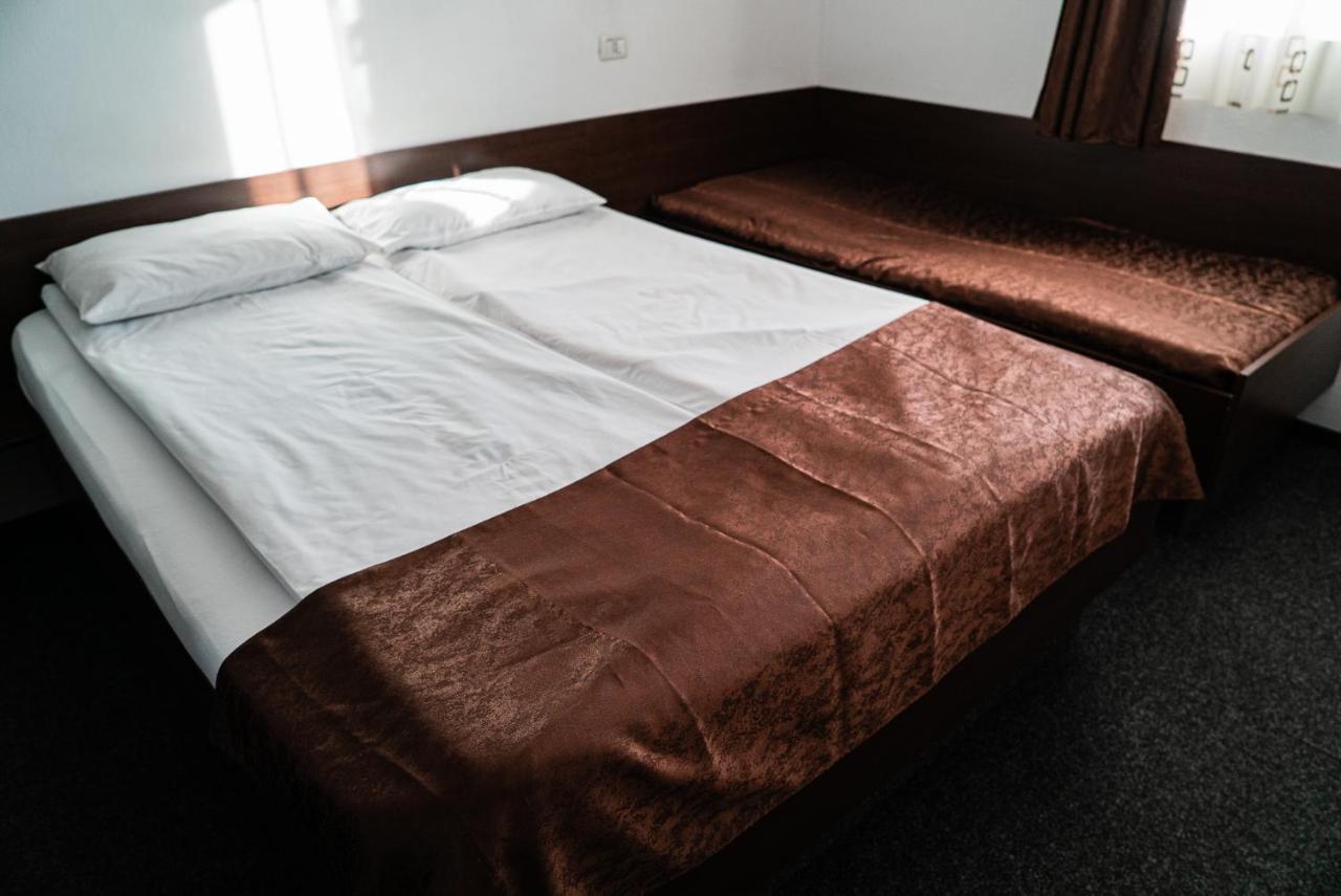 Casa Gorjeneasca Hotel Zsilvásárhely Kültér fotó