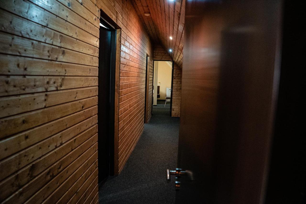 Casa Gorjeneasca Hotel Zsilvásárhely Kültér fotó