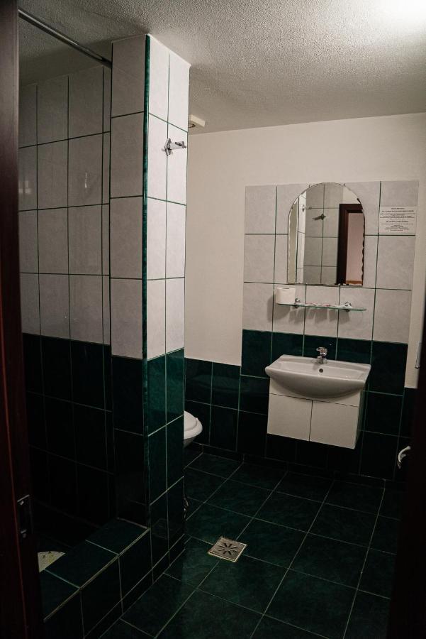 Casa Gorjeneasca Hotel Zsilvásárhely Kültér fotó